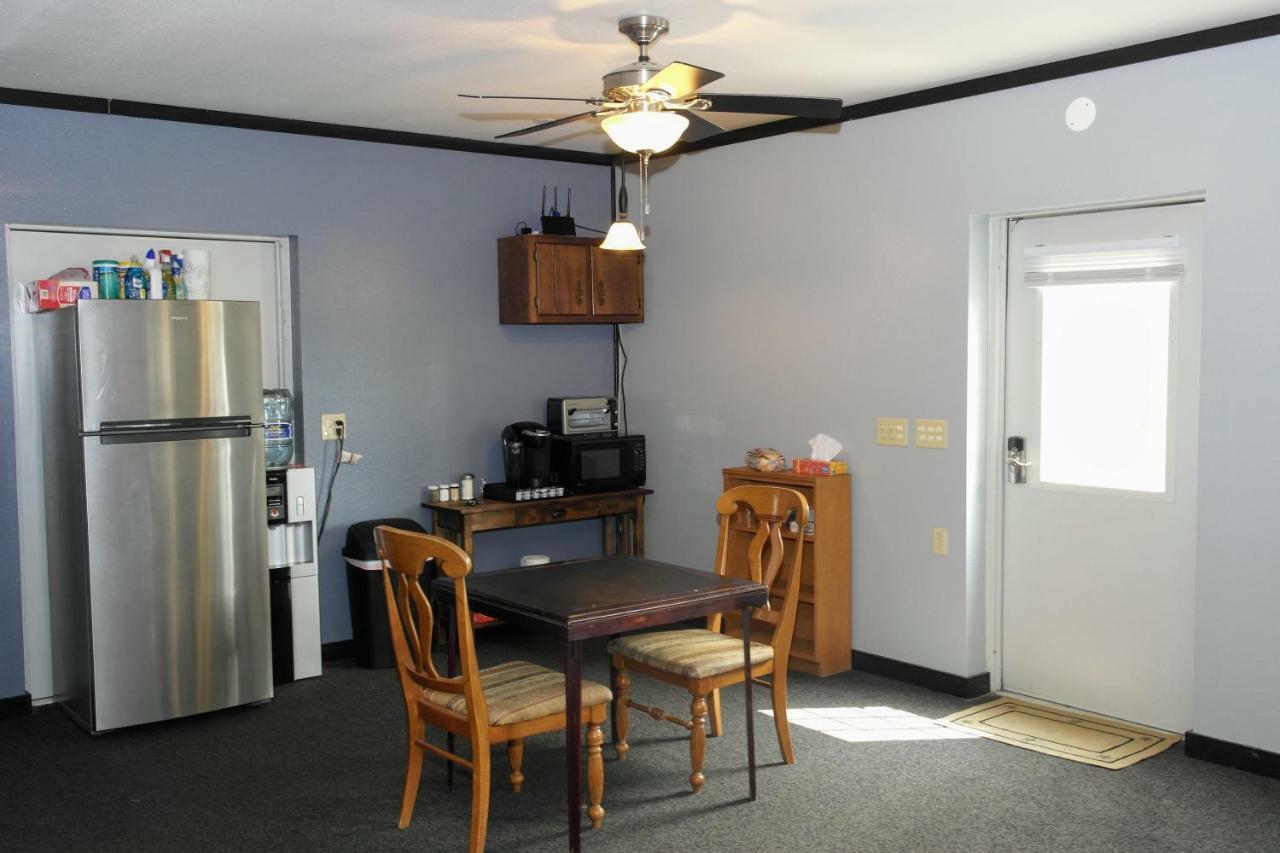 Appartement Becker's Private 2 Queen Beds, 1 Futon With A Great Back Yard! Auburn
